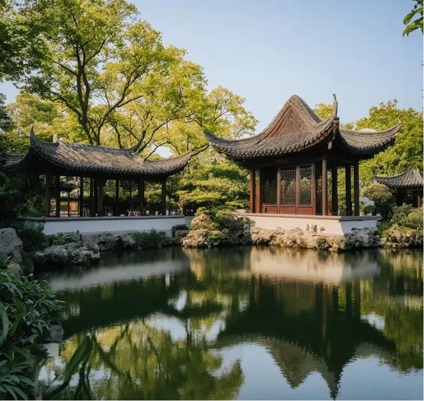 牙克石雨珍餐饮有限公司